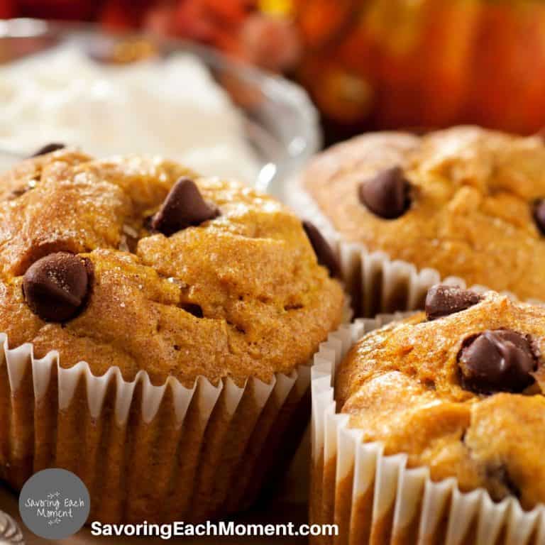 The BEST Healthy Pumpkin Chocolate Chip Muffins Recipe